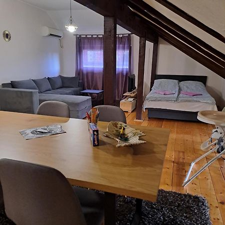Apartamento Sofi Ni Exterior foto
